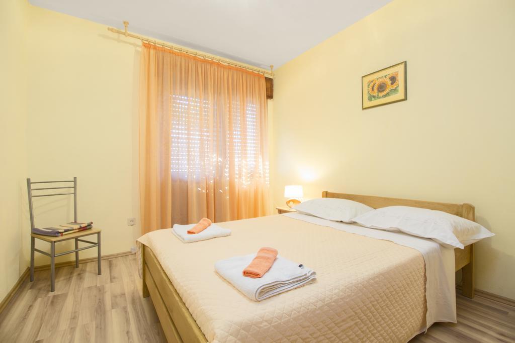 Apartment Neven Rogoznica  Ruang foto